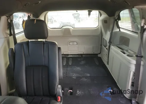 2015 Dodge Grand Caravan Sxt z USA, uszkodzony, nr VIN 2C4RDGCG1FR737865